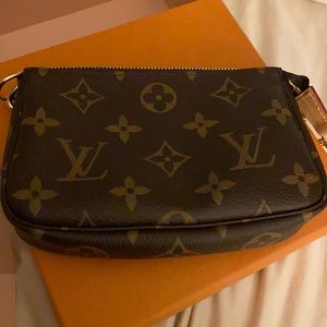 Brand new mini pochette